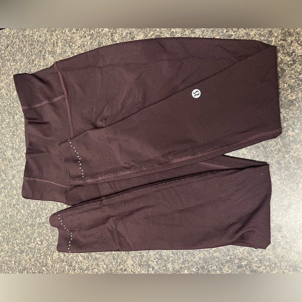 Lululemon Zoned In Tight *27" in size 4 Maroon